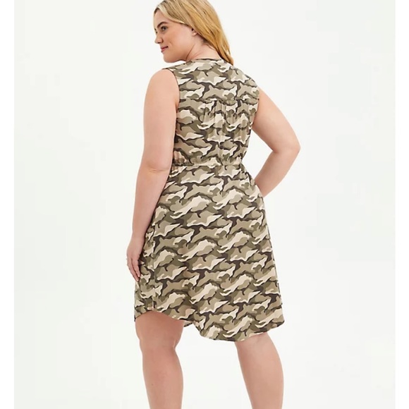 NWT Torrid sz 2x Mini Challis Zip Front Dress!! - Picture 3 of 5